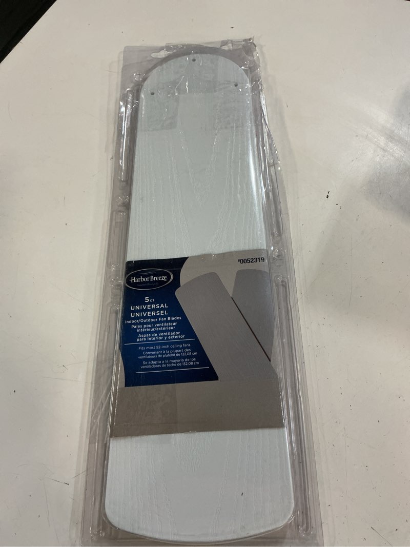 Condition photo showing Good Condition for harbor breeze 4-pack 20.625-in white ceiling fan blade