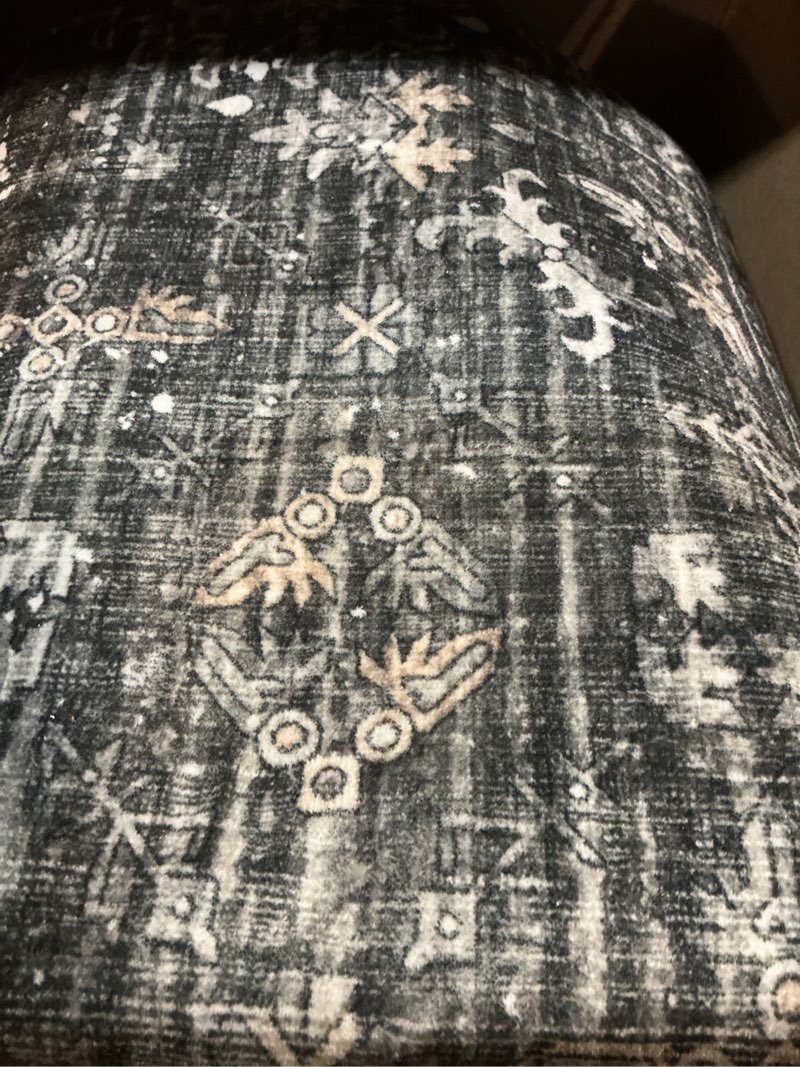 vintage 4' x 6' washable area rug - stylish indoor rug for living, dining or bedroom - lightweight carpet with non-slip backing - foldable for easy placement and maintenance - grey