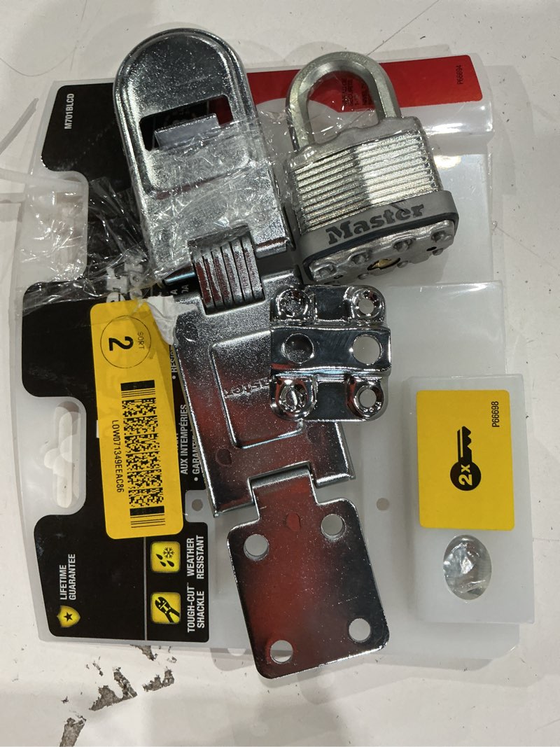 master lock outdoor keyed padlock, 2-in wide x 1-in shackle