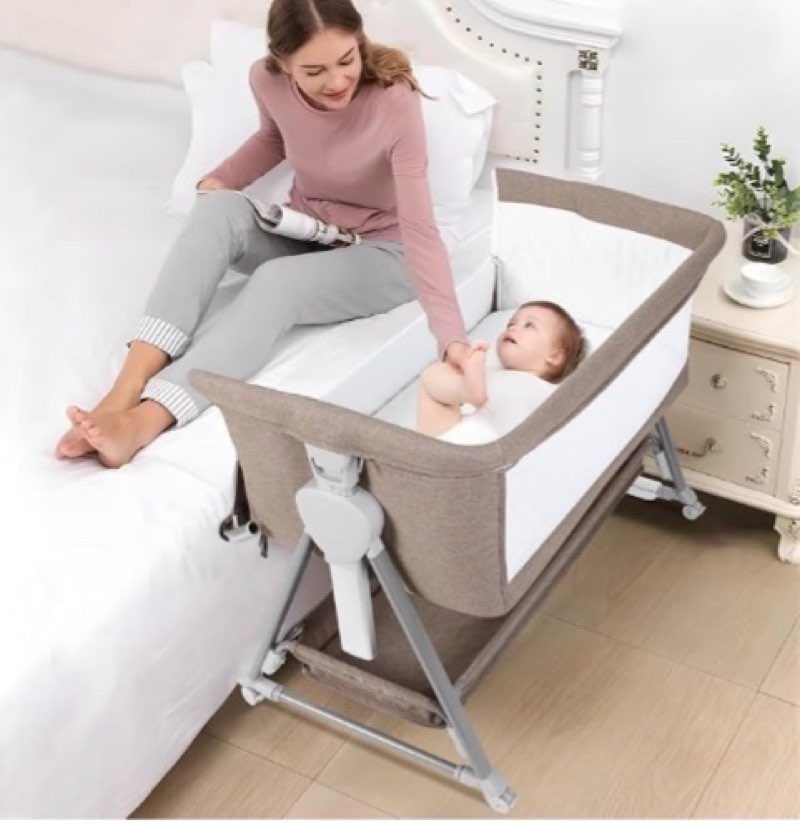 Cowiewie Bassinet Bedside Sleeper, Baby Bassinet with 7 Adjustable Height, Bedside Bassinet for Baby with Storage, Breathable Mesh & Mattress, Portable Bassinet Easy Folding (Baby Brown)