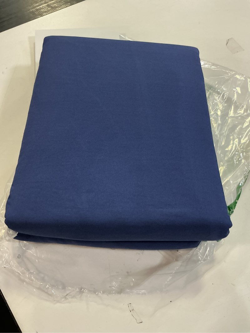 Condition photo showing Good Condition for Bedsure Skipper Blue Duvet Cover Full Size - 3 Pieces Prewashed Extra Soft Bedding Set, Includes 1 Duvet Cover 80x90 Inches with Zipper Closure & 2 Pillow Shams, Comforter Not Included Full (80" x 90") 05 - Skipper Blue (No Comforter)