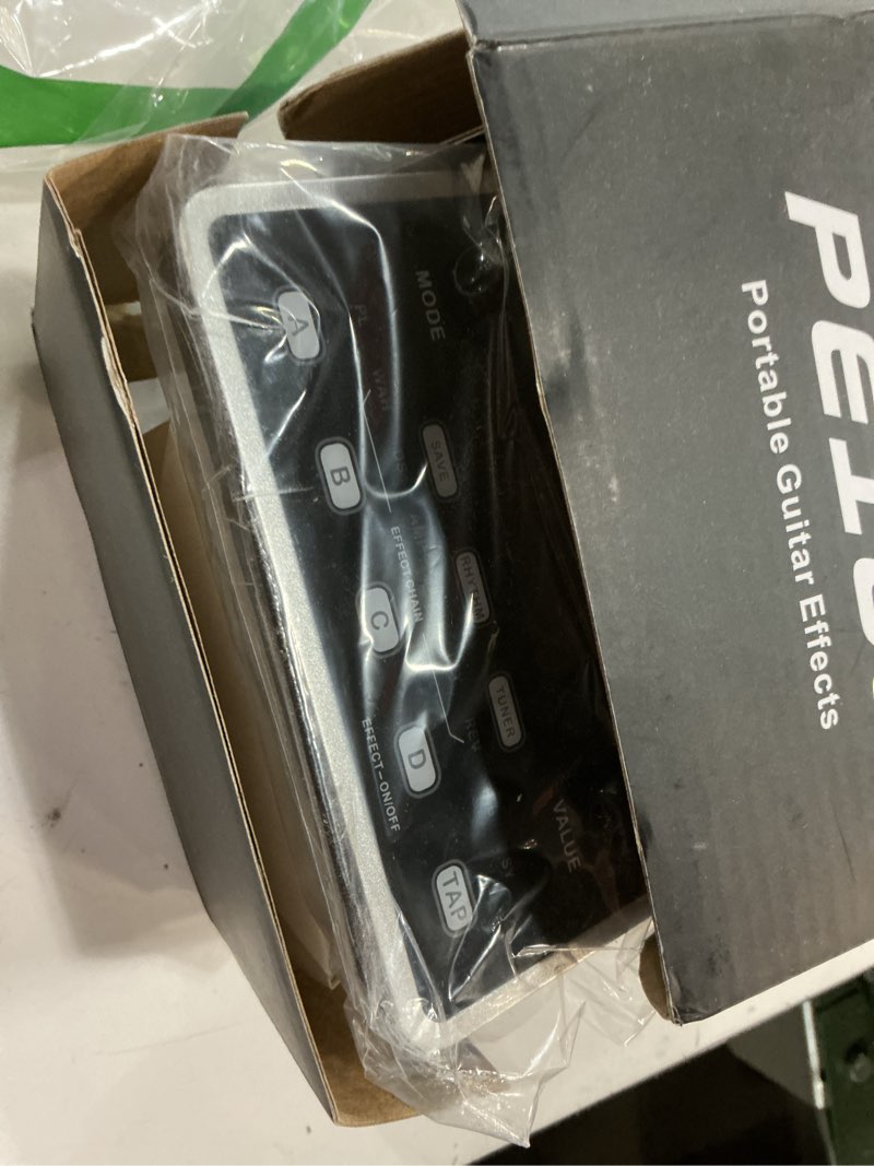 Condition photo showing New/Like New for mooer pe100 portable depstop guitar multi effects headphone amp pedal practice tool with drum machine, tap tempo