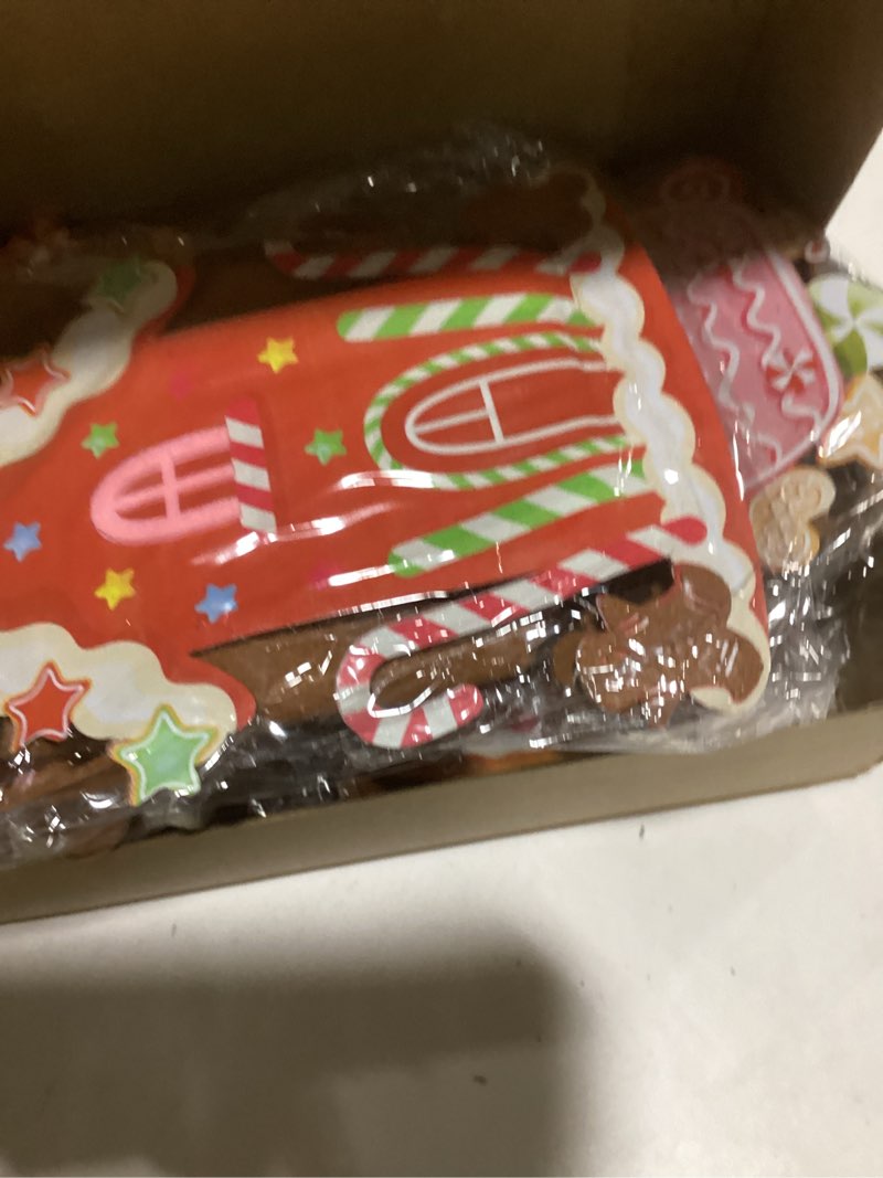 Sanwuta 8 Pcs Christmas Gingerbread Gift Bags Felt Christmas Treat Goodie Bags for Candy, Snacks, an