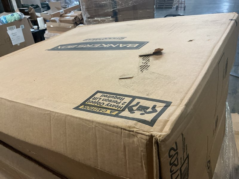 Condition photo showing New/Like New for bankers box?? smoothmove??? classic moving boxes  medium  20pk