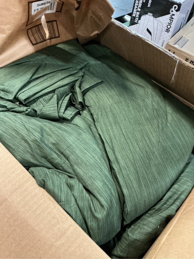 Condition photo showing Good Condition for bedsure king size comforter set - dark green soft bedding for all seasons, cationic dyed bed set, 3 pieces, 1 king size comforter (104"x90") and 2 pillow shams (20"x36"+2") king 12 - dark green