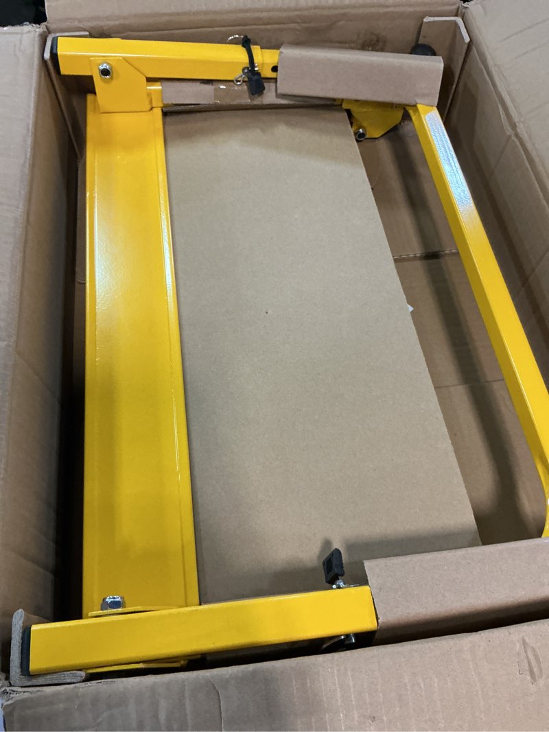 Condition photo showing Good Condition for tire step for truck upgraded, suv and rv adjustable folding heavy duty wheel step, non-slip steel surface, max 350 pounds