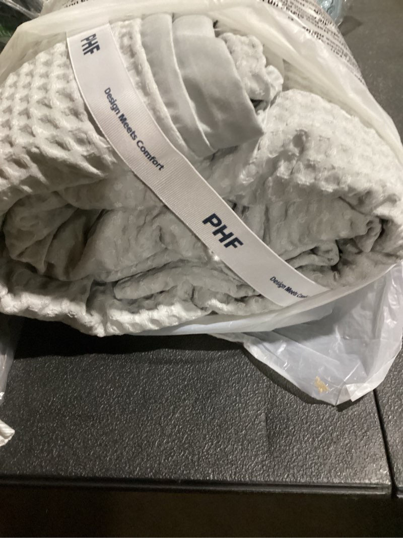 Condition photo showing Good Condition for unknown size similar to stock photo.. phf lightweight waffle weave blanket queen size, breathable & ultra soft, 90\"x 90\" soft & cozy thin blanket for spring & summer & hot sleepers, bed, home decor - light grey queen(90\"x90\") light grey