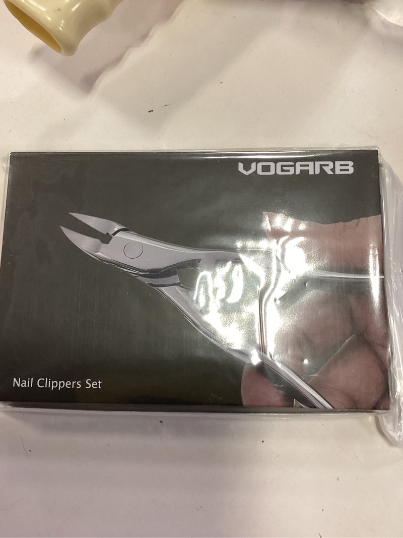 Condition photo showing New/Like New for VOGARB Long Handled Toenail Clippers for Seniors Thick Nails, Ultra Sharp Toe Nail Clippers for Men, Heavy Duty Stainless Steel, 5pcs Set JCDK5PS