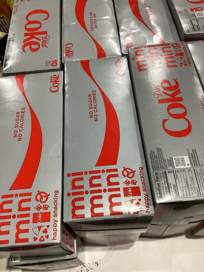 Condition photo showing New/Like New for Diet Coke Diet Cola Soda Fridge Pack  7.5 fl oz Mini Cans  10 Pack