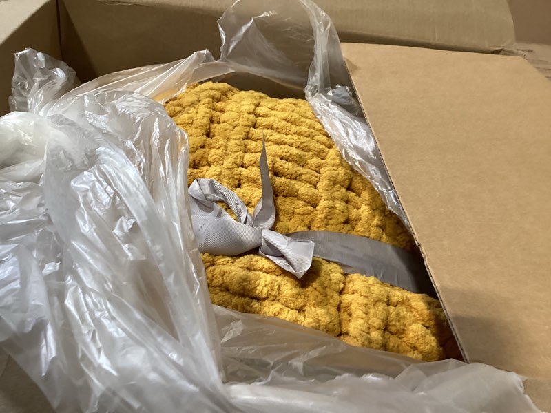 Condition photo showing Good Condition for chunky knit blanket throw 40"×40", hand knitted warm chenille throw blanket, home decor soft thick yarn cable knit blanket,soft breathable fleece banket christmas for couch bed sofa best gift (yellow)