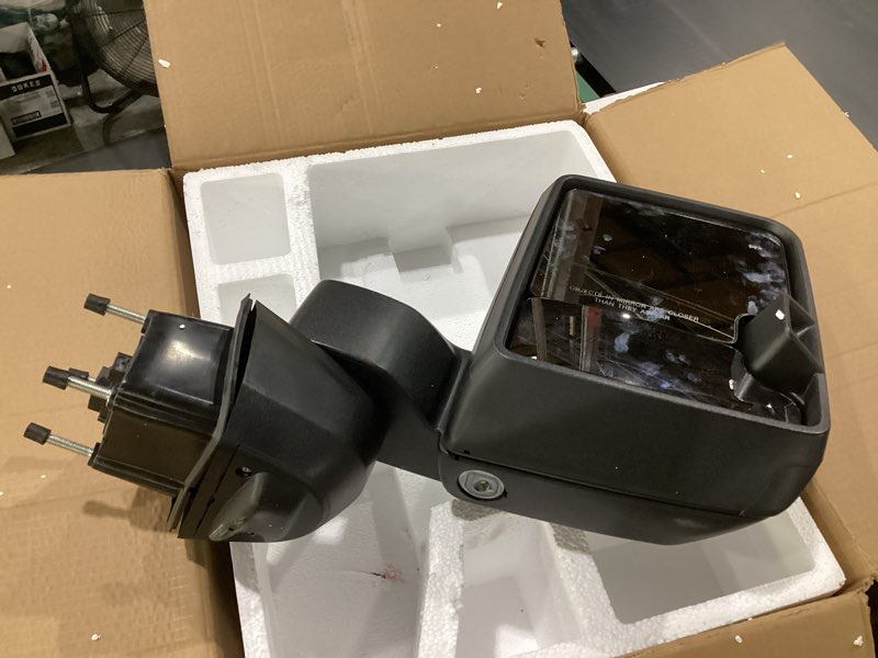 Condition photo showing Good Condition for passenger right side door towing mirror power and heated with signal light and blis chrome back cover for chevrolet silverado gmc sierra 2500hd 3500hd from 2019 to 2025 passenger (rh) side