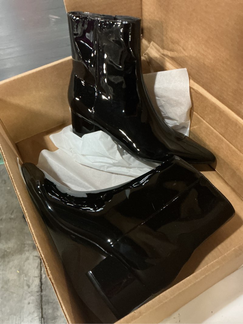 Condition photo showing Good Condition for marc fisher women's gismo 8.5 black patent 001