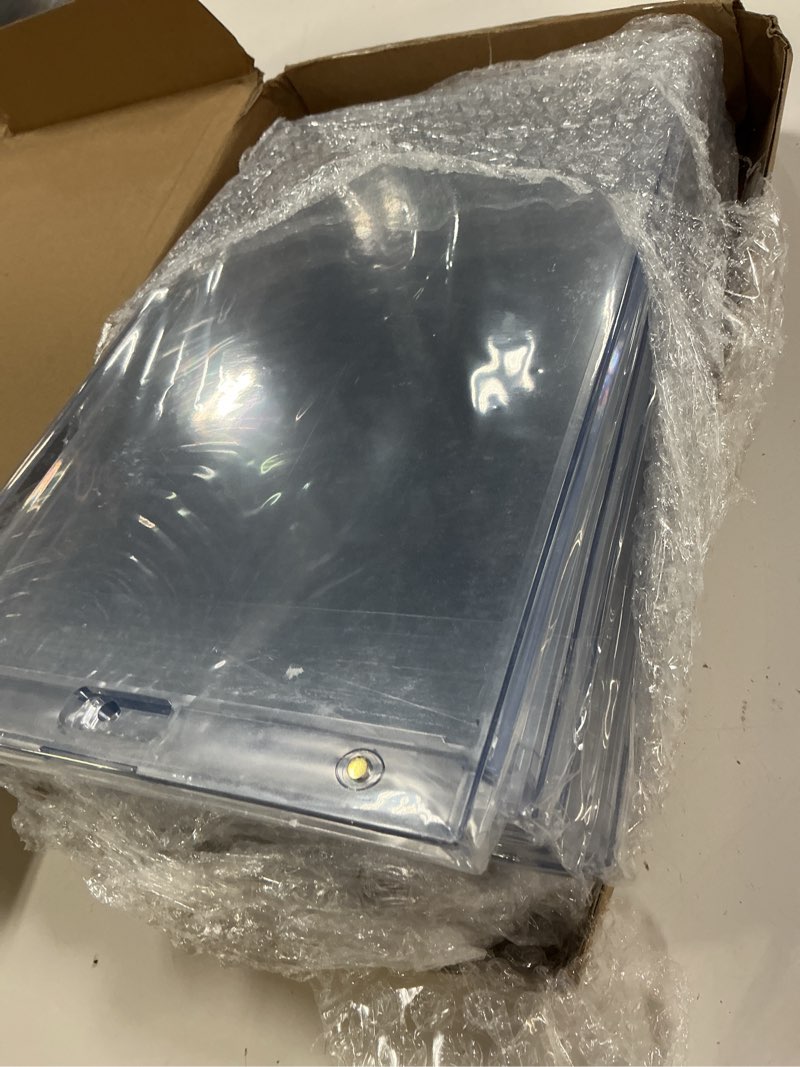 Condition photo showing Good Condition for wonderjune 4 pack magnetic comic book holder outer clear comic book display case inside wall mountable uv protection slab protectors fits most wall display (7.52" x 12.24",7.13" x 10.91") 7.52" x 12.24",7.13" x 10.91" 4