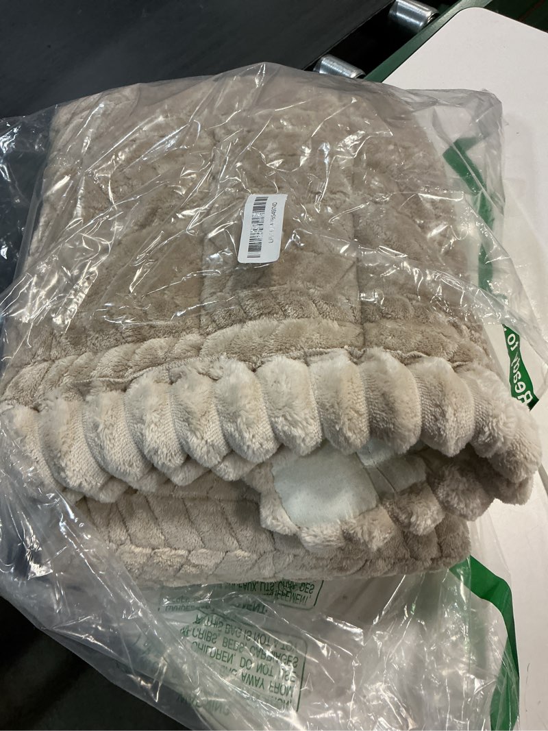 Condition photo showing Good Condition for smiry non slip couch covers for dogs, fuzzy pet couch covers for 2-3 cushion sofa pet friendly, soft sofa slipcovers cushion furniture protector washable (apricot, 27.6" x 59") apricot 27.6" x 59"