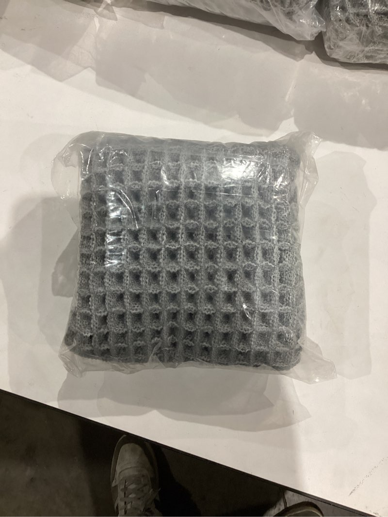 https://lotting-media.assets.bidfta.com/lotting_fafafbff-40c5-4fdd-bed4-cd1a7a52fae7