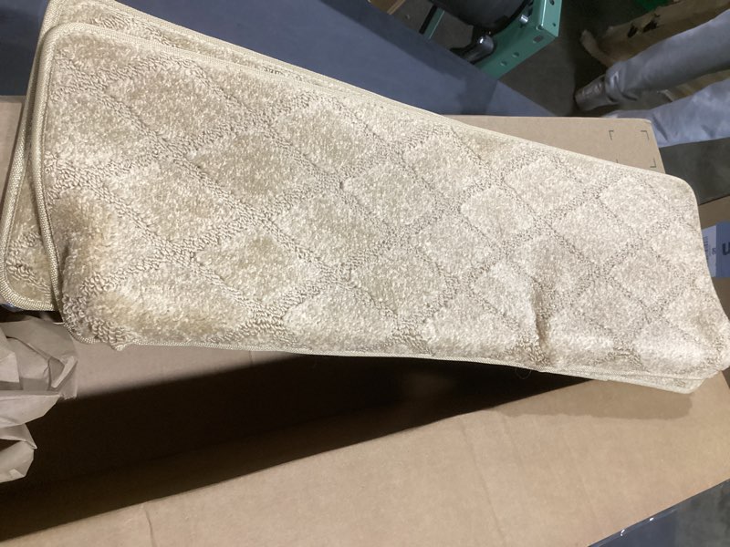 Condition photo showing Good Condition for PURE ERA Bullnose Carpet Stair Treads Set Tape Free Non-Slip Indoor Stair Protectors Pet Friendly Rugs 9.5\" x 30\"(2 Pieces,Khaki Diamond Trellis)(similar)