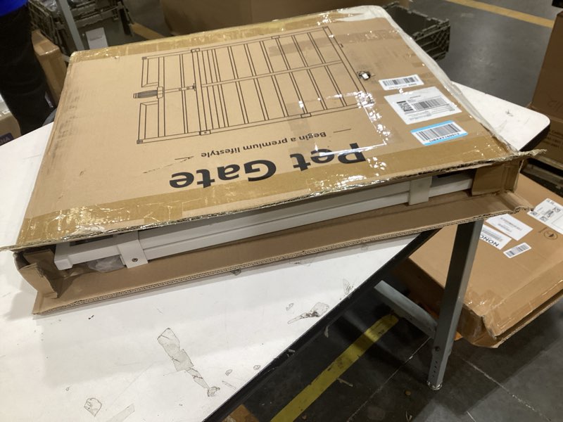 Condition photo showing Good Condition for 10-Second Quick Install Pressure Mounted Dog Gate for Pets and Kids,Adjustable 29'' to 43'' Wide Met