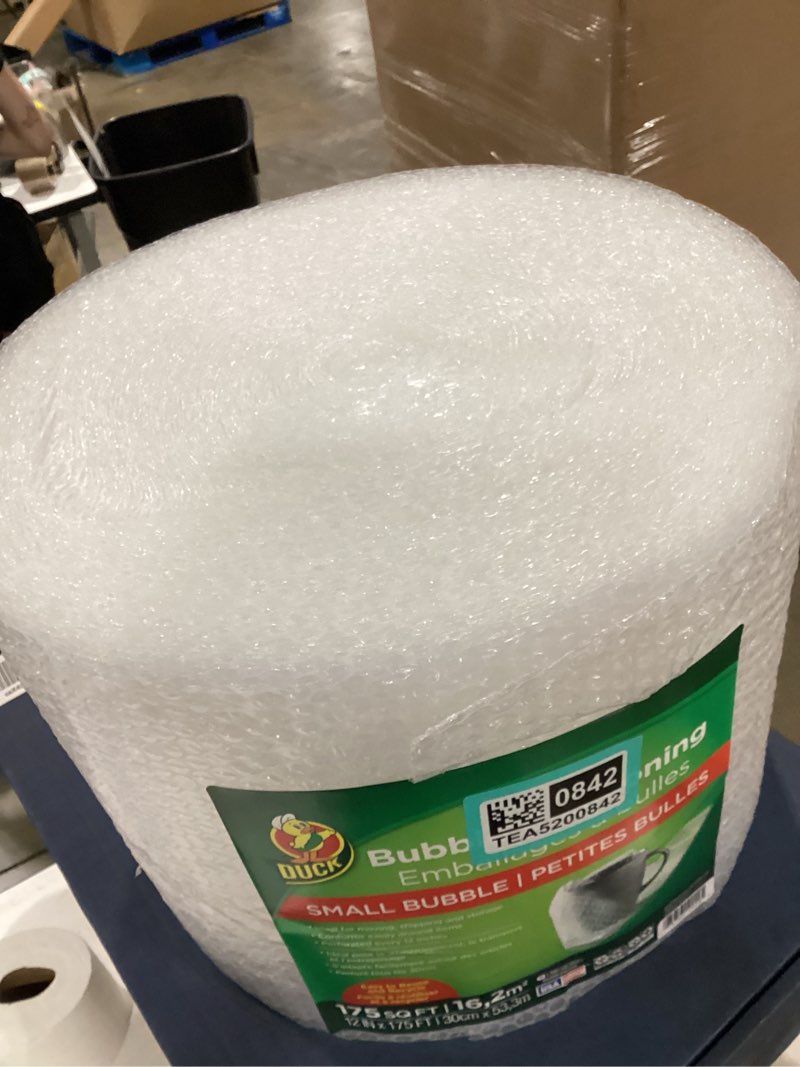 Condition photo showing New/Like New for duck 12 in. w x 175 ft. l bubble wrap 1 pk