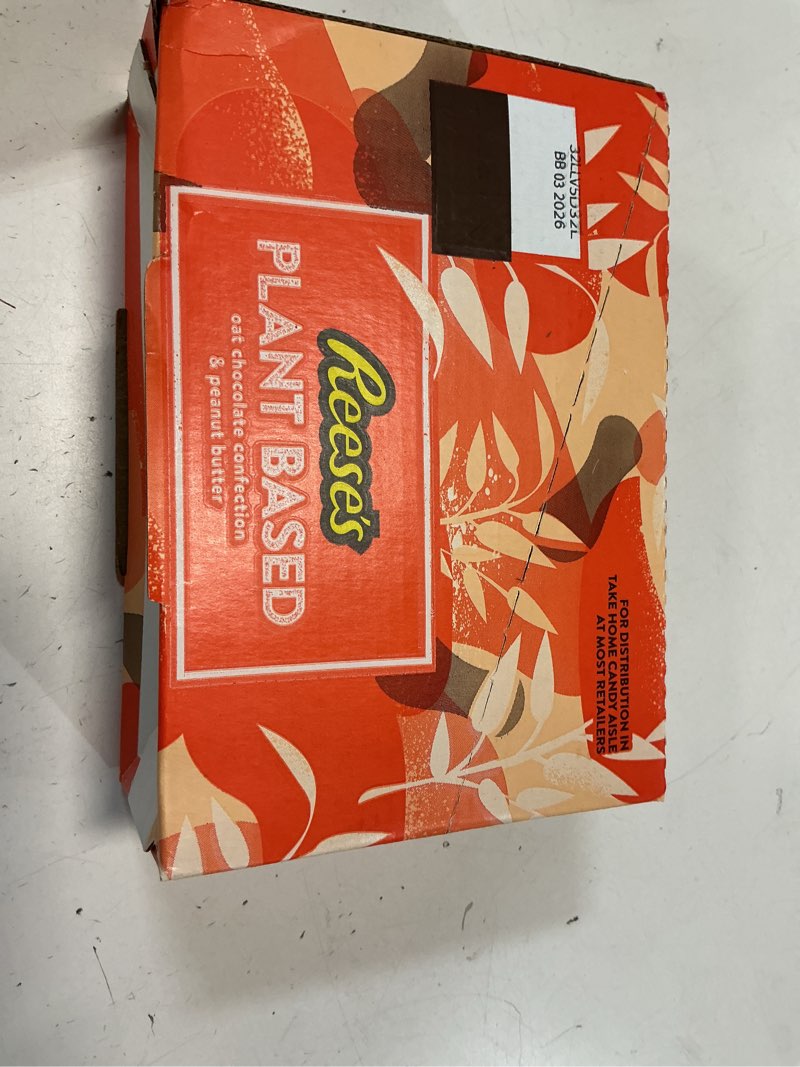 Condition photo showing New/Like New for  (BBD :03 /2026 ) REESE PLANT BASED SIGNATURE CREAMY BAR BOX