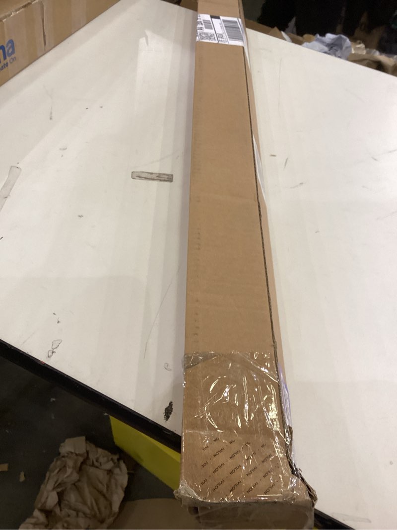 Condition photo showing Good Condition for Curtain rod