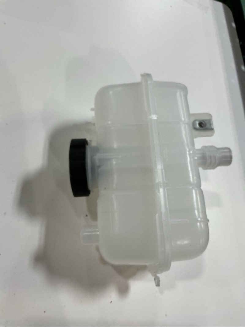 Condition photo showing Good Condition for 68283565ab engine coolant overflow recovery reservoir tank with cap compatible with jeep wrangler jl 2018-2024, gladiator jt 2020-2025 3.0l 3.6l replace# 68283565aa