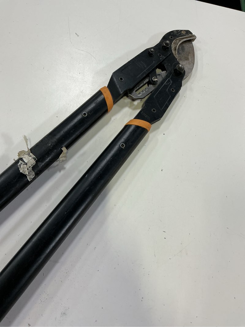 Condition photo showing As Is for fiskars powergear2 ultrasharp 32-in steel bypass lopper