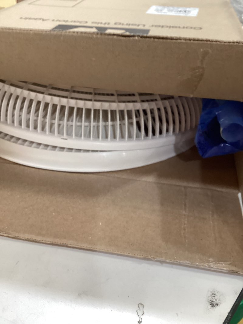 Condition photo showing Good Condition for lasko 2520 oscillating stand fan,white 16 inch