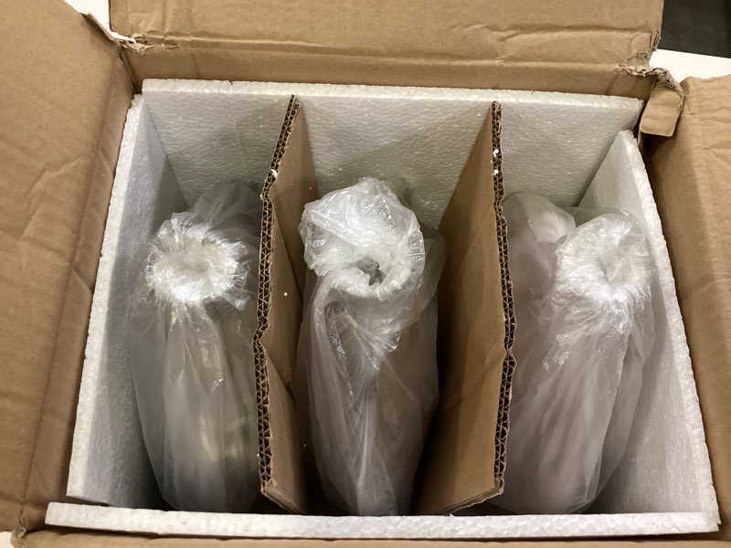 Condition photo showing Good Condition for 9 in., 10 in. black faux marble ceramic decorative vase (set of 3)