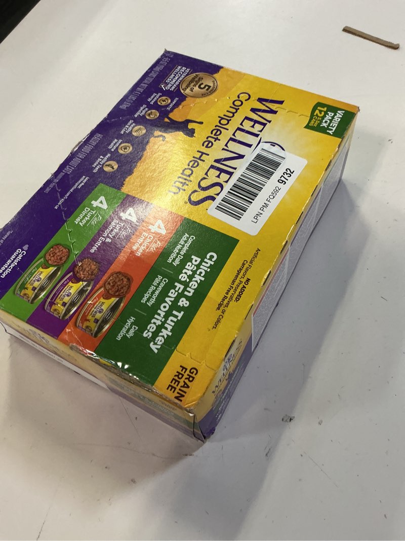 Condition photo showing New/Like New for (best by  11 / may / 28 ) wellness complete health pate adult wet cat food, natural, protein-rich, grain-free, 5.5 ounce , 12 pack, (chicken & turkey favorites variety pack) chicken & turkey pate variety pack 5.5 ounce (pack of 12)