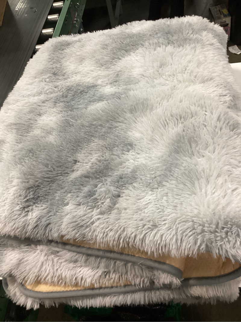 Condition photo showing Good Condition for kichowua thick area rug 5x7 light grey fluffy shag for bedroom, ultra soft plush fuzzy washable thickened non slip carpet, cozy furry shaggy rug for living room kids nursery dorm room, tie-dye gray a-tie-dyed light grey-thick 5' x 7' (rectangular)