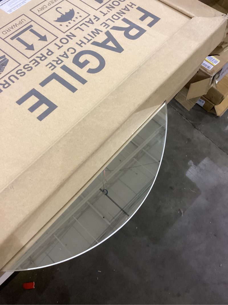 Condition photo showing Good Condition for Mirror