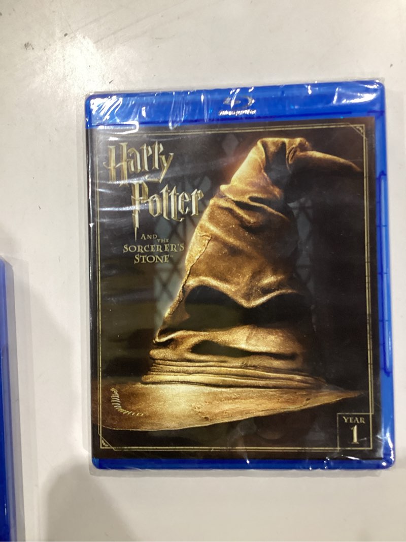 Condition photo showing Good Condition for harry potter and the sorcerer's stone (special edition) (blu-ray)