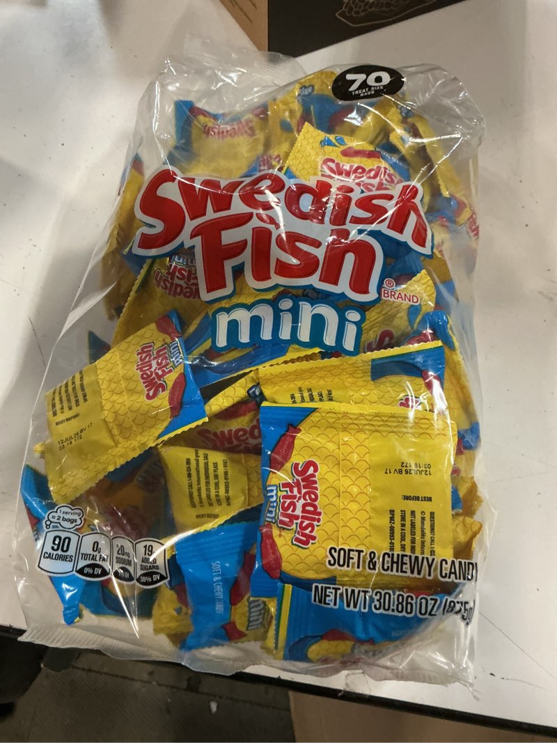 swedish fish mini soft & chewy candy, bulk candy, 140 snack packs