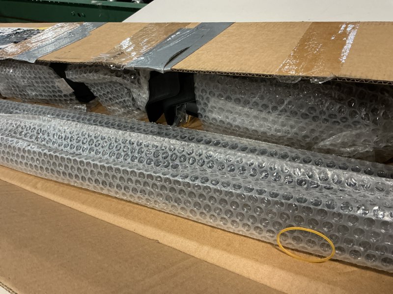 Condition photo showing Good Condition for kinggeri 300lbs lockable roof rack cross bars compatible with mercedes benz gle 2015-2025 with raised side rails, heavy duty aluminum roof rails crossbars luggage accessories