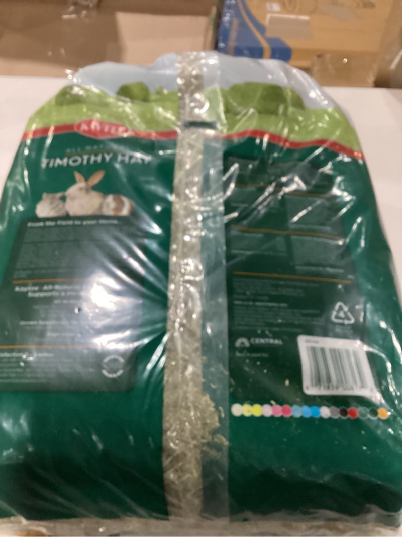Condition photo showing Good Condition for kaytee timothy hay 96 ounces