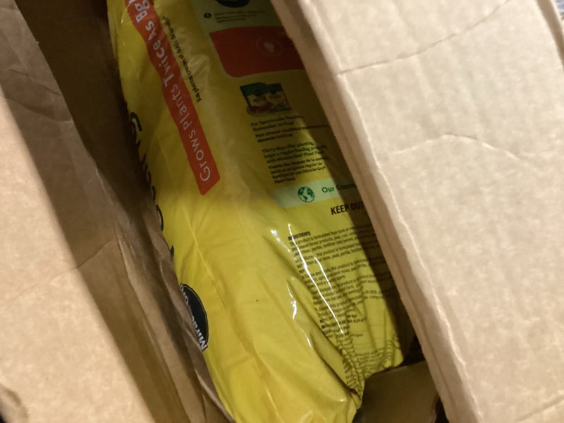 Condition photo showing As Is for miracle-gro potting mix - for container plants, flowers, vegetables, shrubs, annuals, perennials, potting soil mix, feeds up to 6 months, 16 qt. (2-pack) 0.53 cu. ft. 16 qt