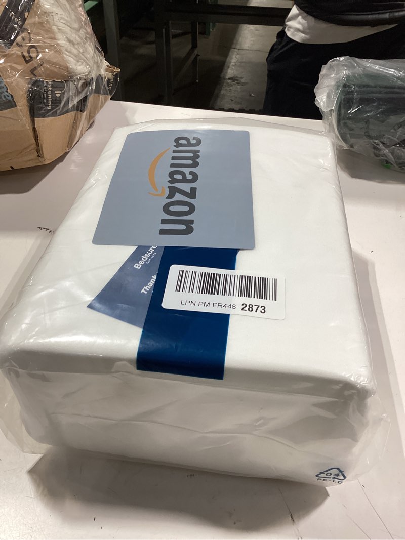 Condition photo showing New/Like New for bedsure deep pocket king sheet set - 6 piece, prewashed ultra-soft king size sheets set, fits mattresses up to 18 inches thick, breathable & secure fit, hotel luxury bedding, white white king