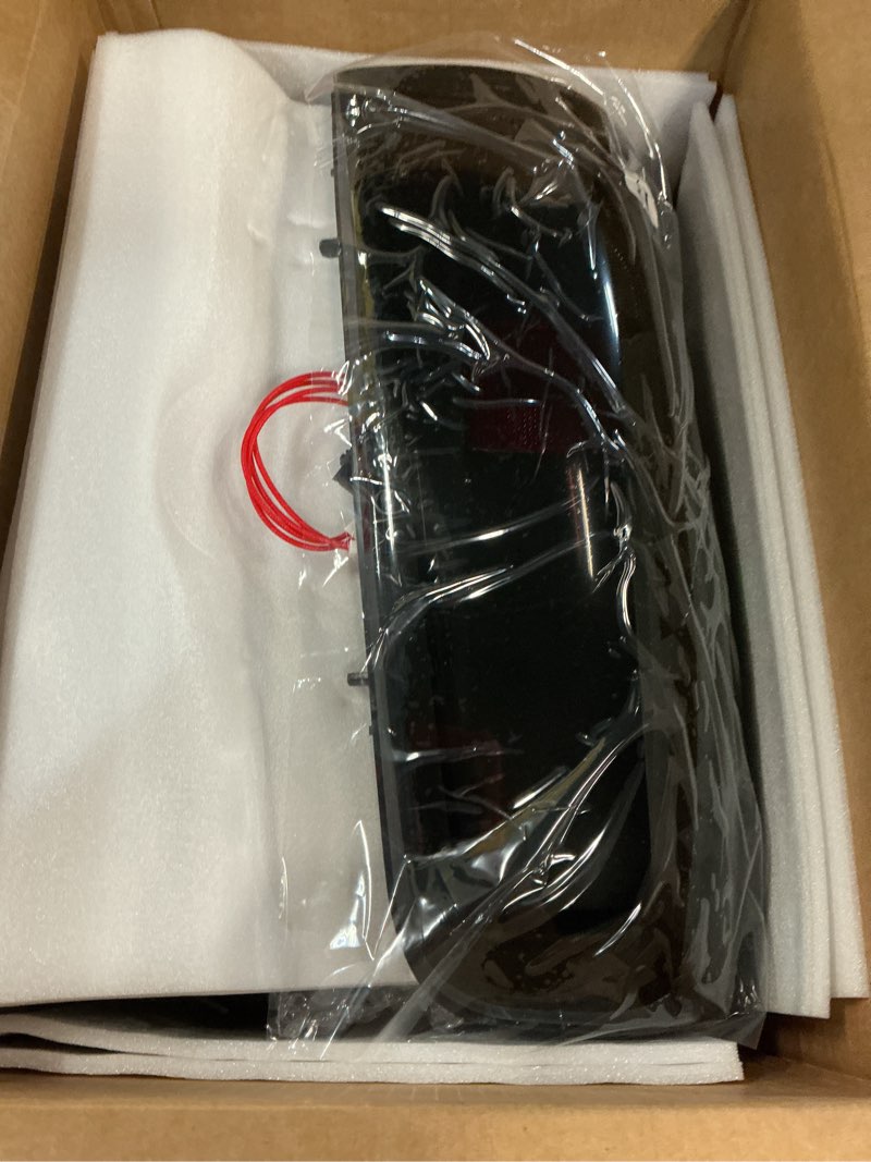 Condition photo showing New/Like New for tail light + 3rd brake light kit fit for chevy silverado 1500 2500 hd 1999-2002, for gmc sierra 1500 2500 hd fleetside 1999-2003, led brake light taillight assembly, smoke lens tail light + brake light a