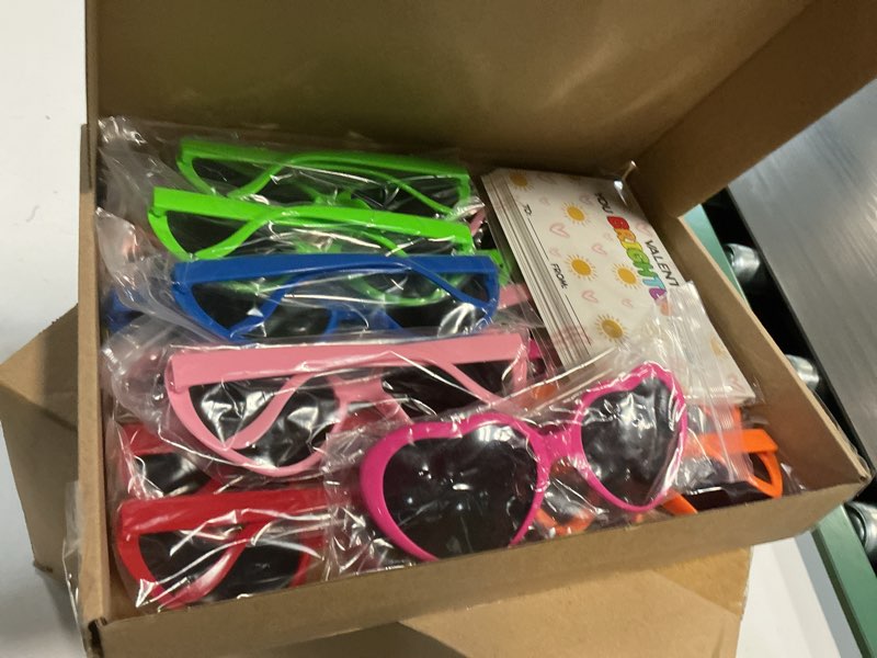 Condition photo showing New/Like New for 18 Pcs Valentine's Day Friendship Gift Set Valentine Heart Shaped Sunglasses with Cards Valentine Party Favors Supplies Heart Shaped Glasses Exchange Prizes