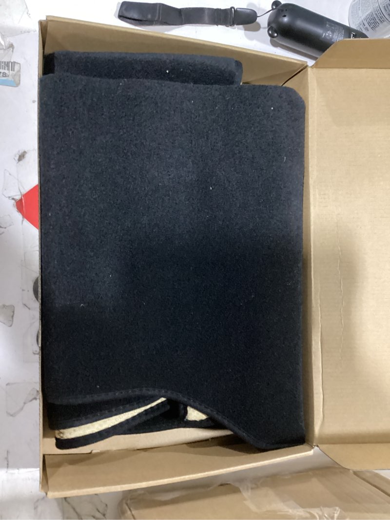 VTVWNM Dash Cover Mat for Chevy Chevrolet Silverado/GMC Sierra 1500 2022 2023 2024 2025 & Silverado/