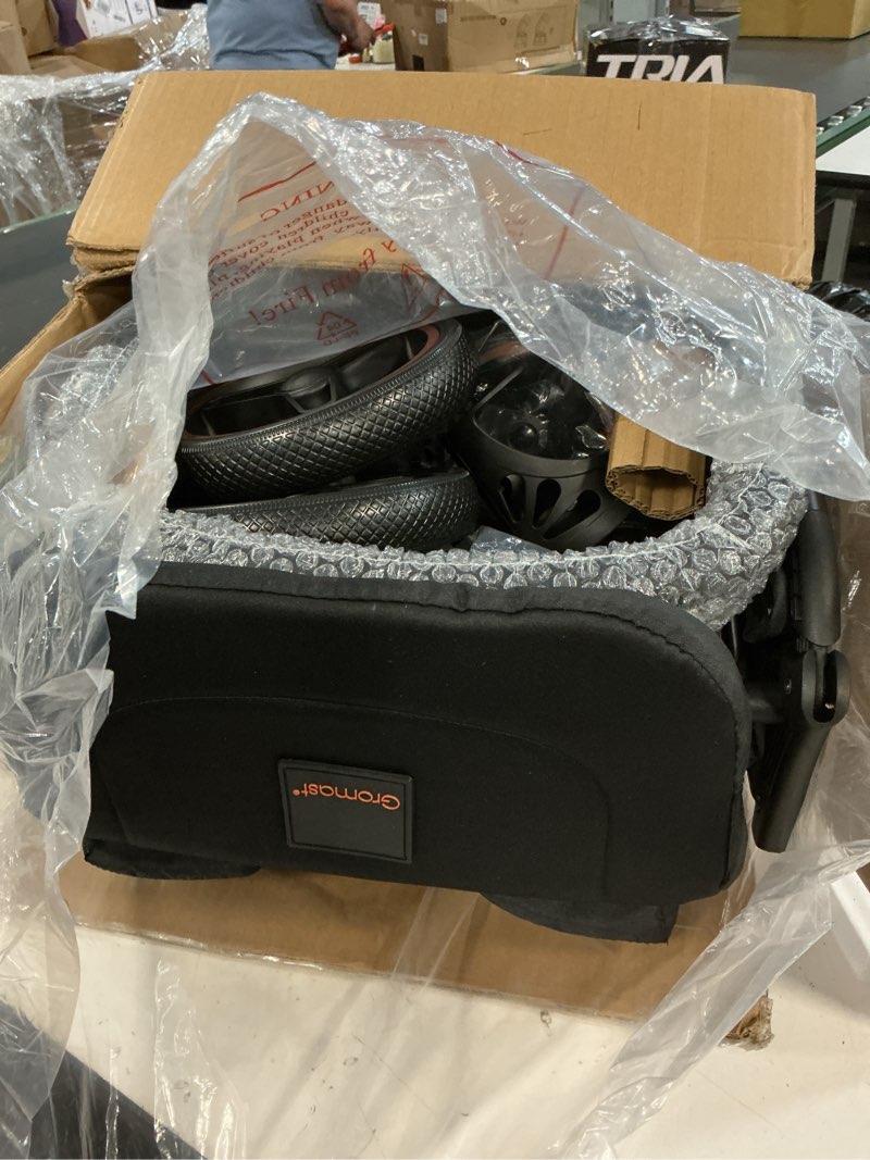 Condition photo showing Good Condition for gravity folding baby stroller - portable travel toddler stroller w/adjustable backrest, canopy & cup holder, lightweight and uv protected, one-hand automatic folding - khaki