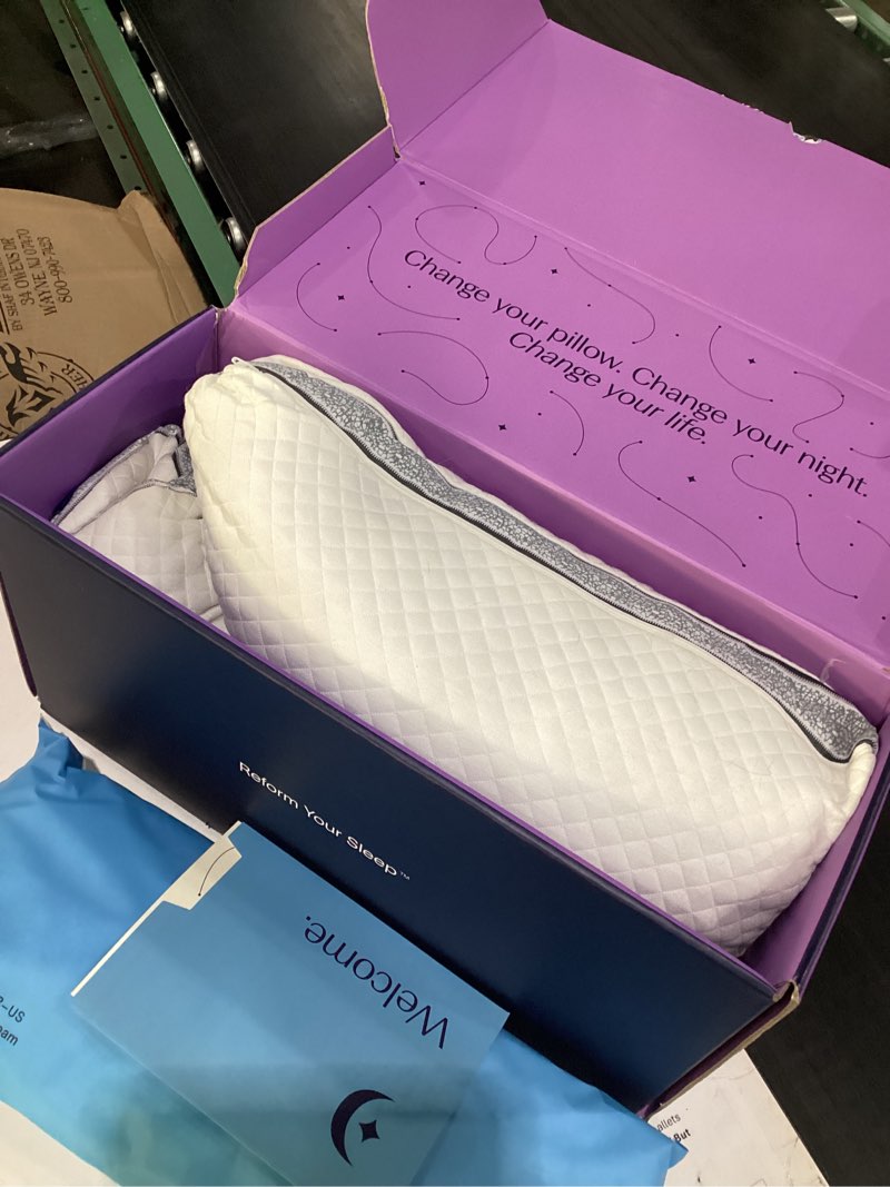 Condition photo showing Good Condition for dreamyblue gusseted sapphire pillow • adjustable loft, luxury cover, shredded memory foam fill w/airflow beads •ideal for wide shoulders •neutral alignment for all • certipur-us certified foam (king) sapphire king