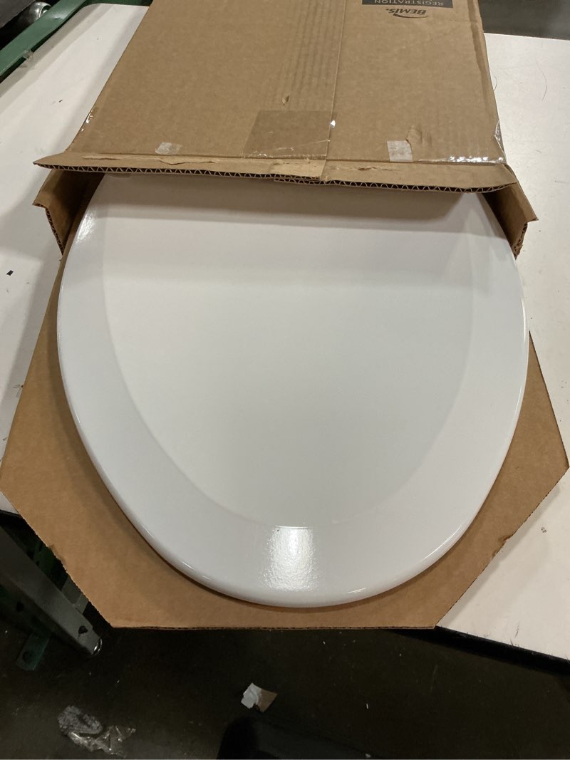Condition photo showing Good Condition for bemis 1500ec 390 lift-off wood elongated toilet seat, cotton white (pack of 1) elongated basic
