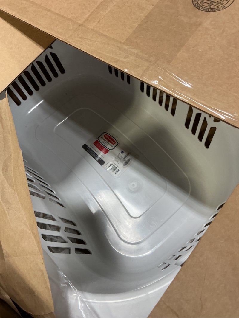 Condition photo showing Good Condition for Rubbermaid Hip Hugger Laundry Basket FG299787WHT 3 Handle 1.5 Bushel White