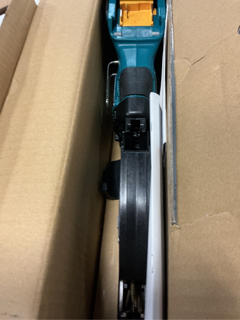 Condition photo showing As Is for makita xrf02z 18v lxt lithium-ion cordless autofeed screwdriver kit