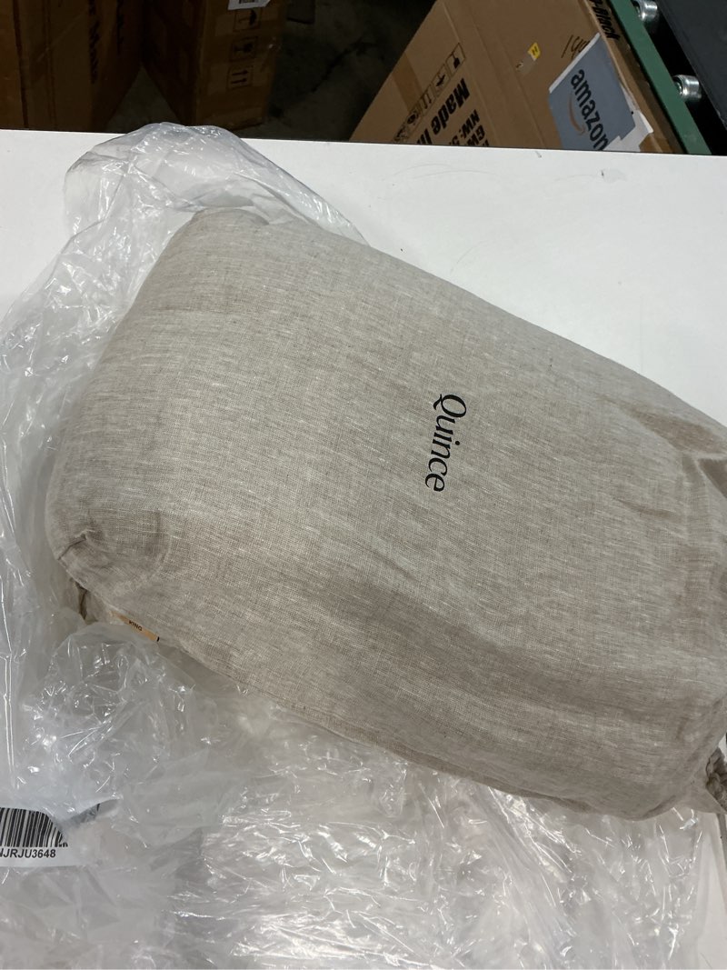 Condition photo showing Good Condition for european linen deluxe bedding bundle, king, natural chambray