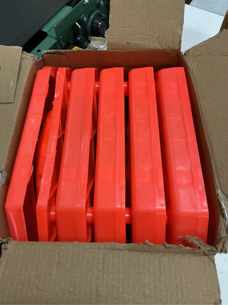 Condition photo showing Good Condition for tenkaiwick 18 inch 5 pack traffic cones, collapsible safety cones, multi purpose pop-up cones with reflective collar, orange cones for parking lot, driveway, driving training etc 18inch 5