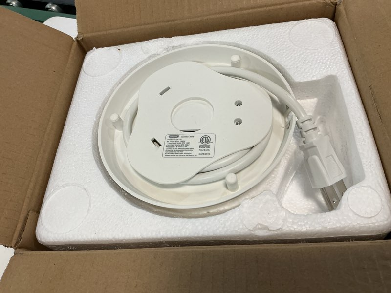 Condition photo showing Good Condition for ceramic electric kettle, 1.2l/1000w boil water quickly and easily,boil-dry protection,auto shut off, detachable swivel base,hot water kettle for coffee & tea