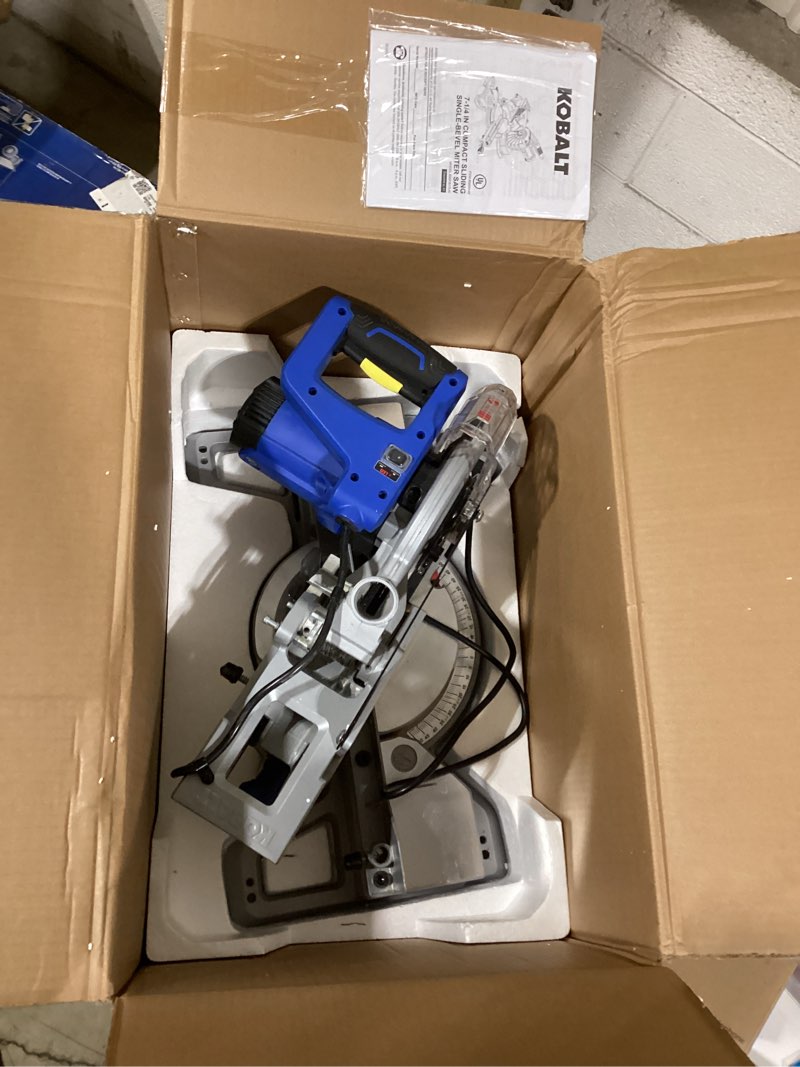 Condition photo showing Good Condition for kobalt compact 7-1/4-in 10-amp single bevel sliding compound corded miter saw