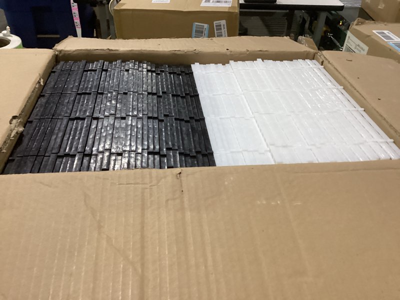https://lotting-media.assets.bidfta.com/lotting_fb8e2bef-1aa8-4cea-80ef-08b5b7be559f